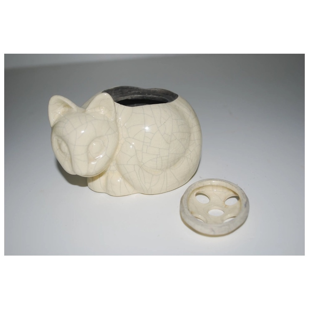 Tiffany & Co. Vintage Pottery Cat for Potpourri, Dated 1978